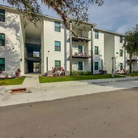 Labelle Apartment, Close To Parks!